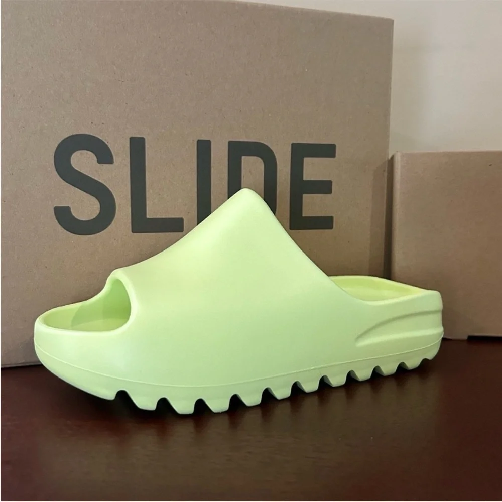 Sneakers | Yeezys, Jordans, Nikes, & Adidas sneakers for sale!